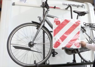 Gebruik van fietsenrek op de camper en buscamper