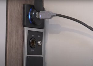 Welke stroompunten zitten er in de camper? 