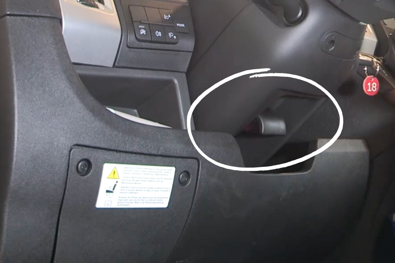 verstelbaar stuur in de camper knop