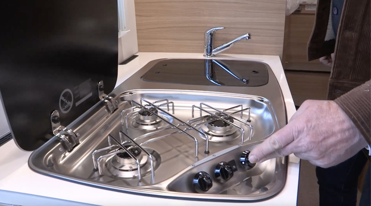 Gaspitten ontsteken in de camper